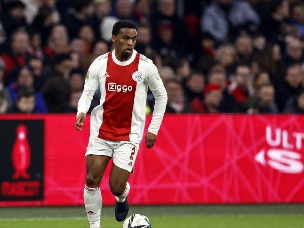 星空体育平台-转折点阿贾克斯战术微调，法甲赛后攻防权衡，目标明确，高层口径保持一致(暗区突围阿贾克斯挤牛奶)